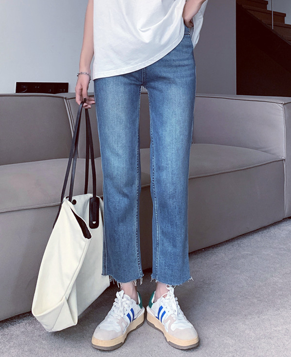 Are Cropped Jeans In Style In