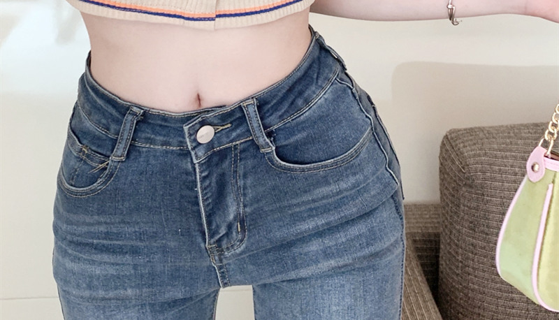 When did high-waisted jeans became popular again