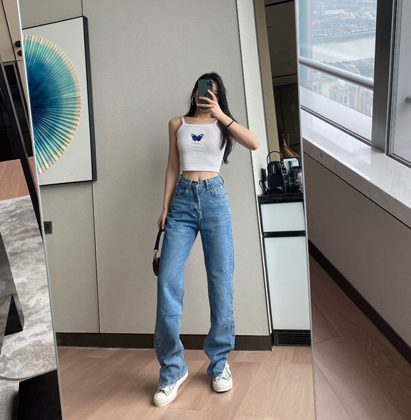  Tips For Wearing High-waisted Jeans
