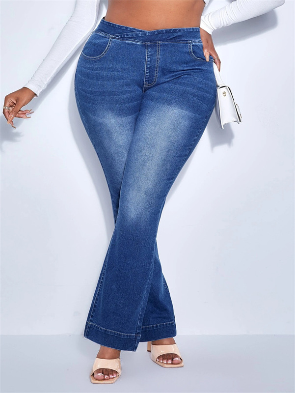 How to Style Flare Jeans Plus Size