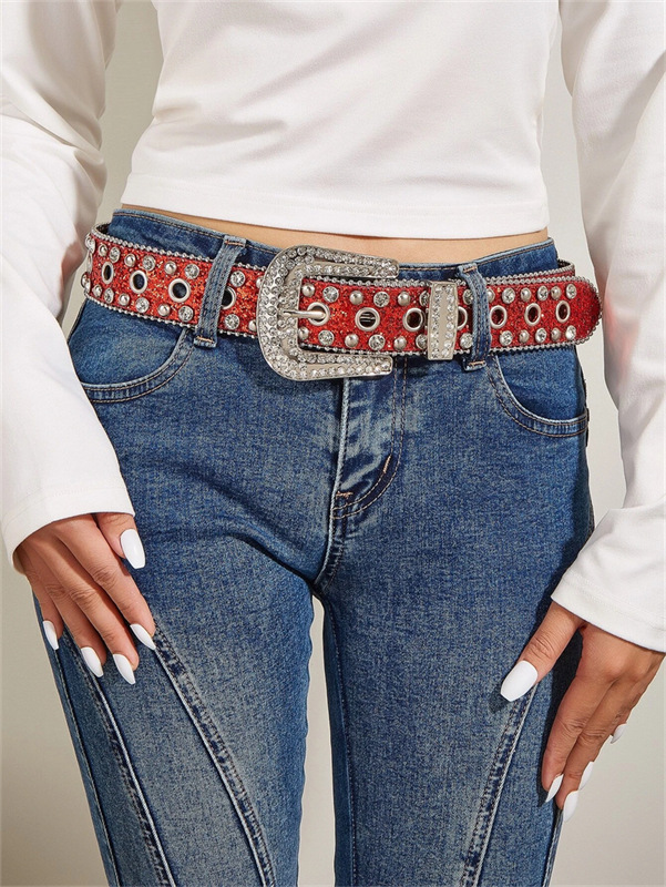 Are Belts in Style With Jeans
