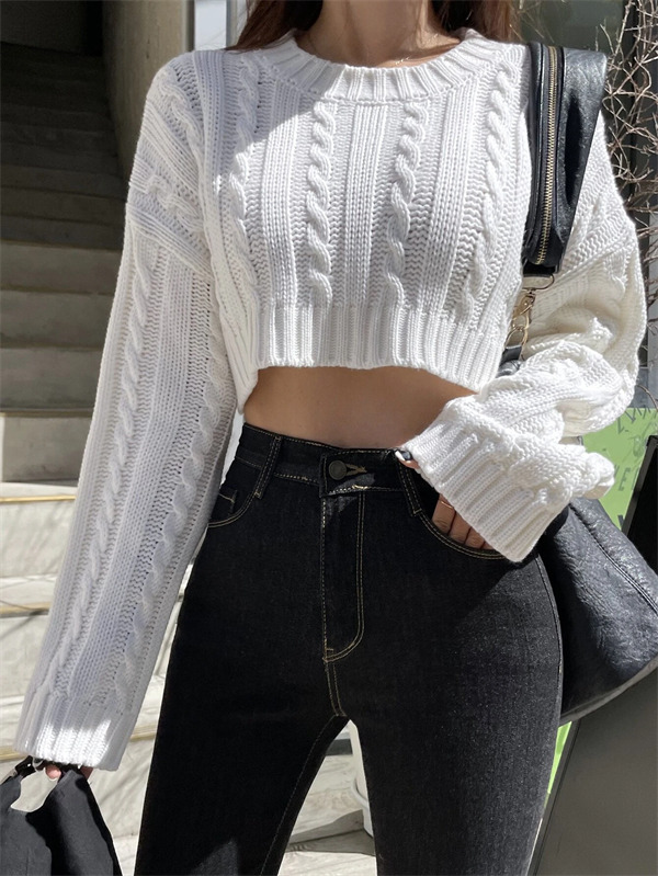 Are Cropped Sweaters Still in Style