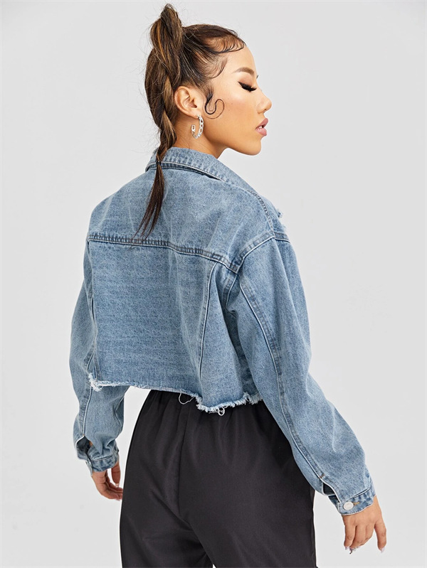 What To Wear With a Cropped Denim Jacket?