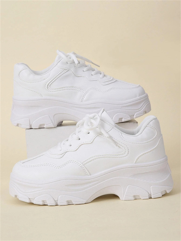 Are Chunky Sneakers In Style