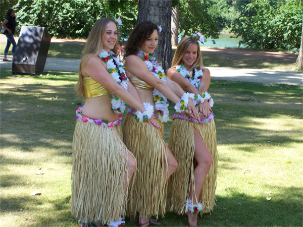 Is Wearing a Hula Skirt Cultural Appropriation?